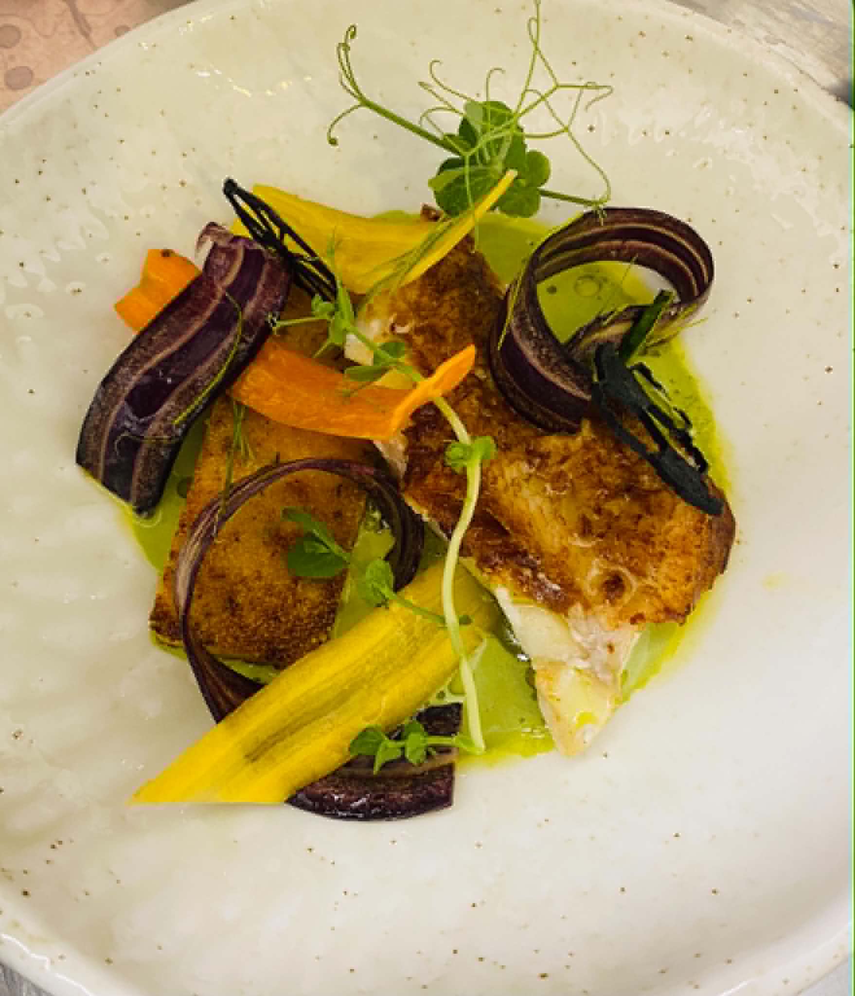 Filet de poisson et légumes de saison - L'Ocre Rouge